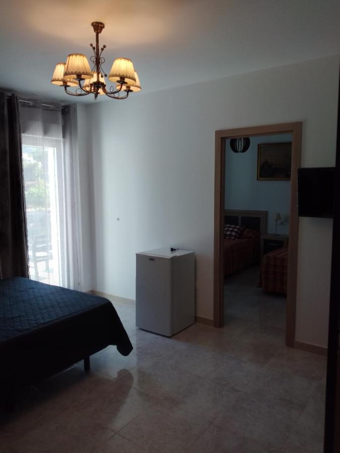 Boutique Los Pinos Hotel Denia Bagian luar foto